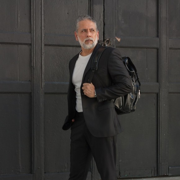 Meet your Posher, Princess - Picture 1 of 1